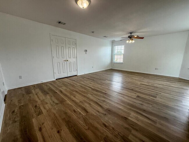 Building Photo - 1148 Apollo Cir