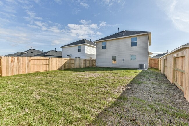 Building Photo - Immaculate 4 bedroom home in Becker Fields!
