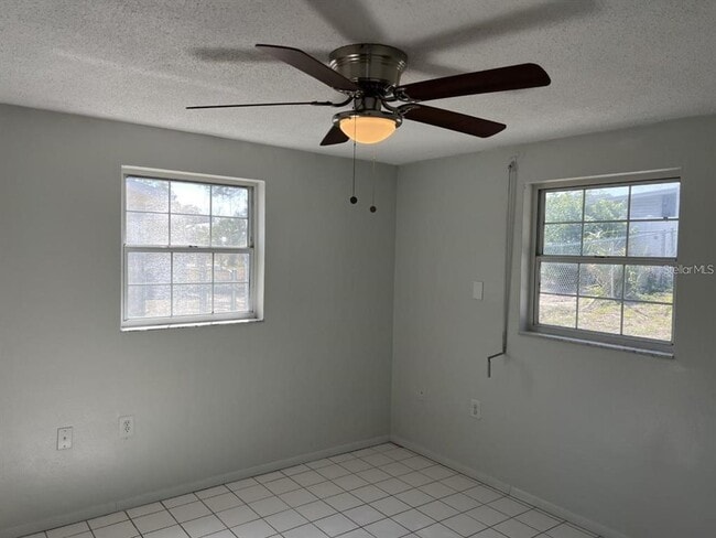 Building Photo - 9011 St Clair Ln