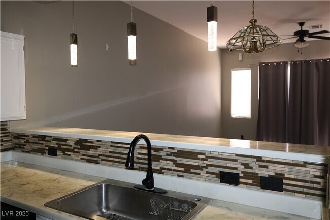Building Photo - 2841 Dunstan Way