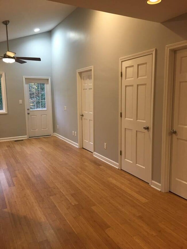 Building Photo - 3111 Stedman Dr