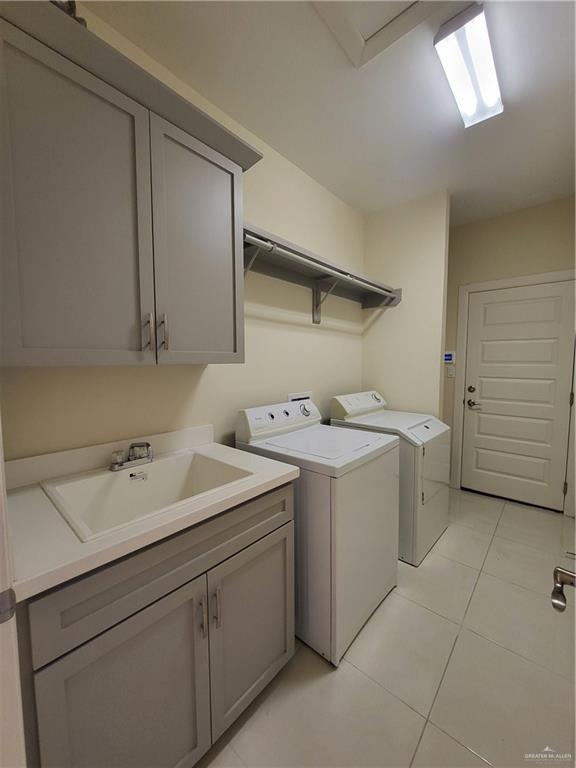 Building Photo - 1367 Garden Dr