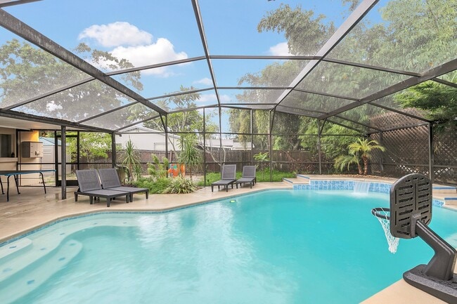 Building Photo - 2445 Keiser Ct