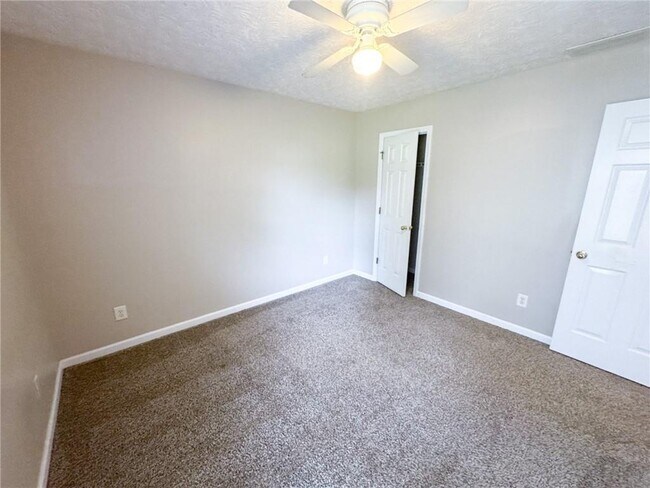 Building Photo - 410 Dunagan Dr