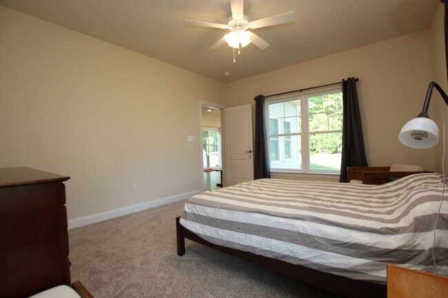 Building Photo - Maintenance Free Living!