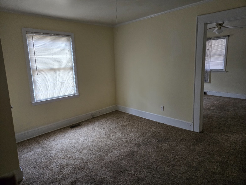 Building Photo - 824 Wabash Ave