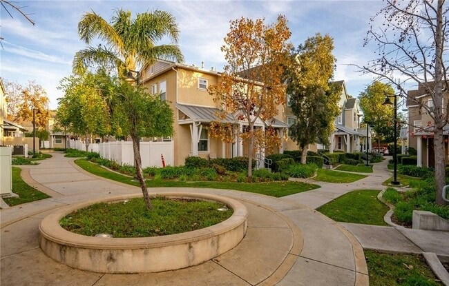 Building Photo - 3591 Sacramento Dr