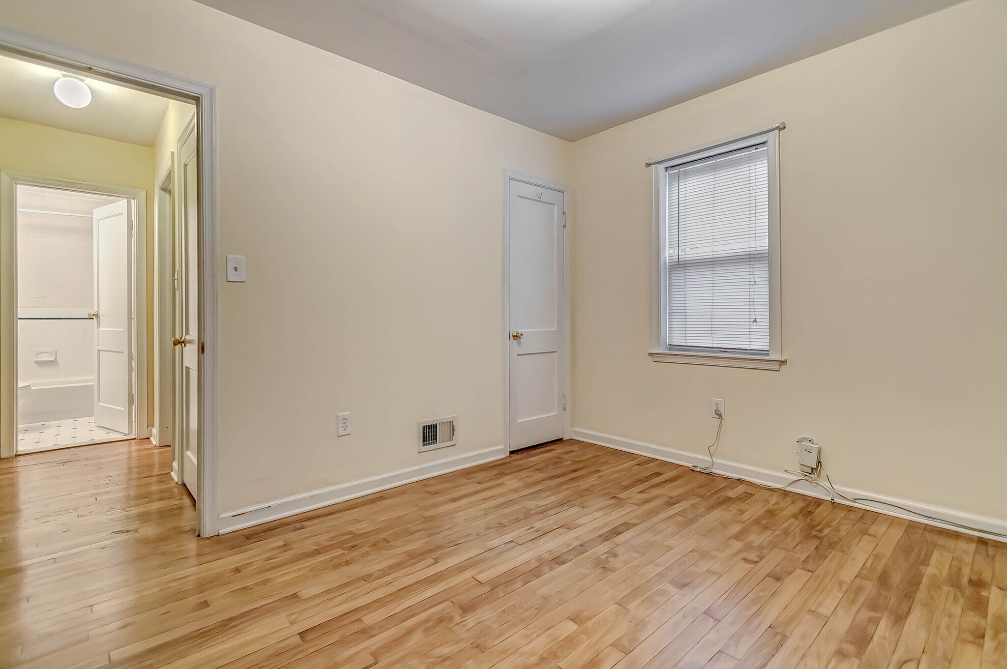 Building Photo - 4827 Indian Ln