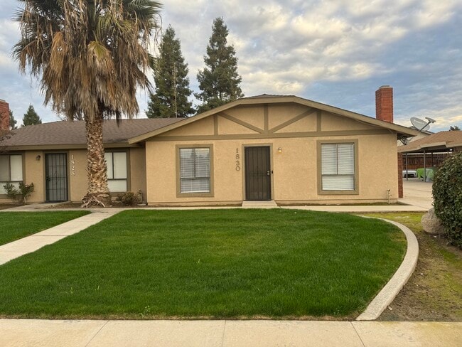 Primary Photo - 1830 E Laura Ave