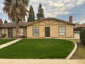 Building Photo - 1830 E Laura Ave