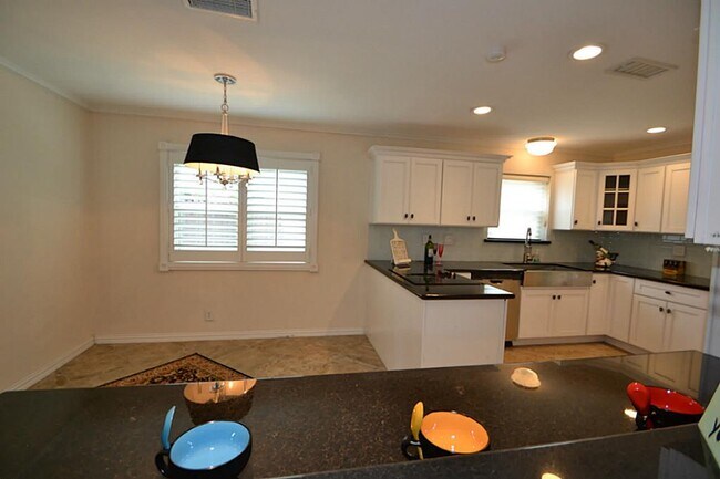 Building Photo - 4911 Wigton Dr