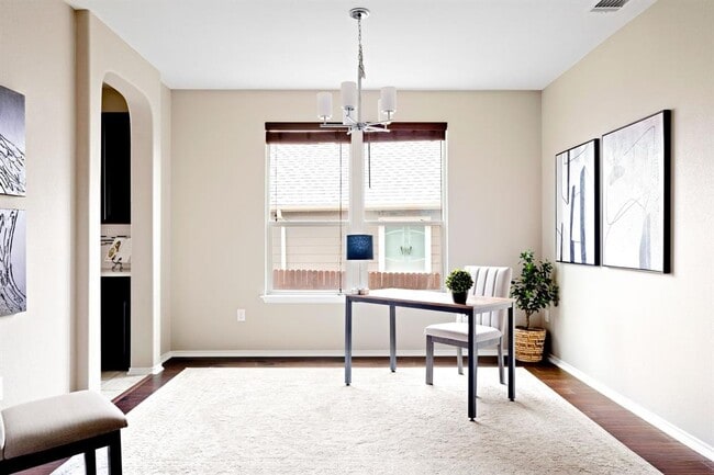 Building Photo - 7300 Ondantra Bnd