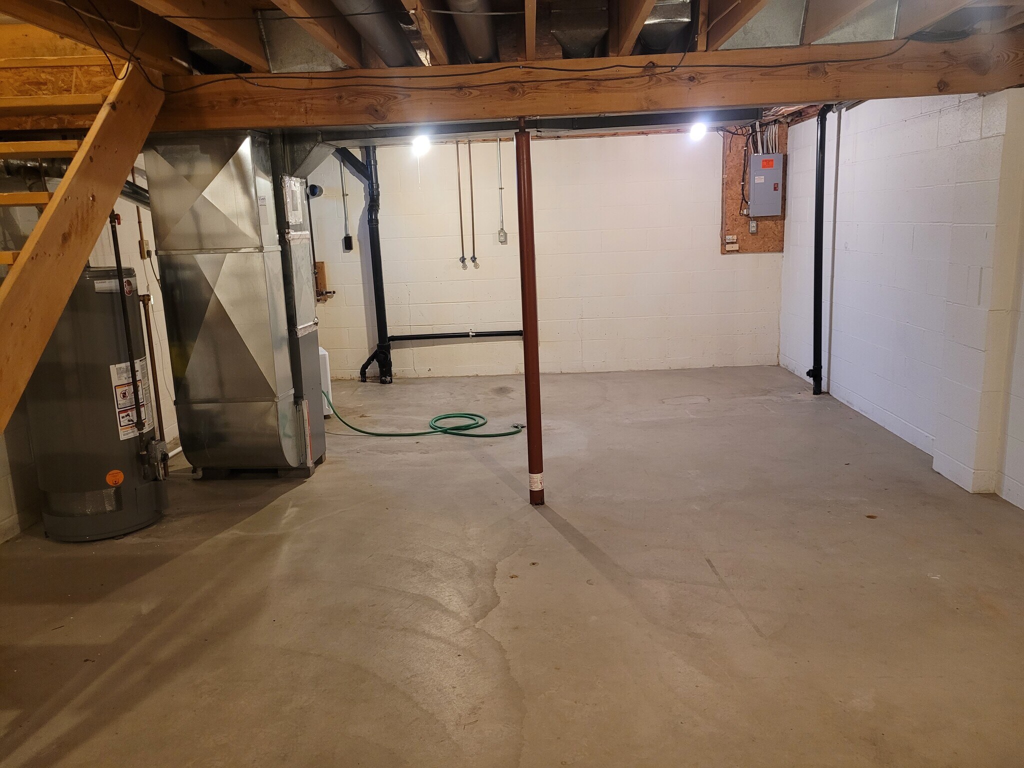 Basement - 890 Postiy St NW