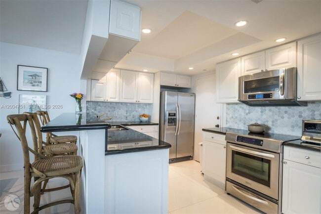 Building Photo - 177 Ocean Ln Dr