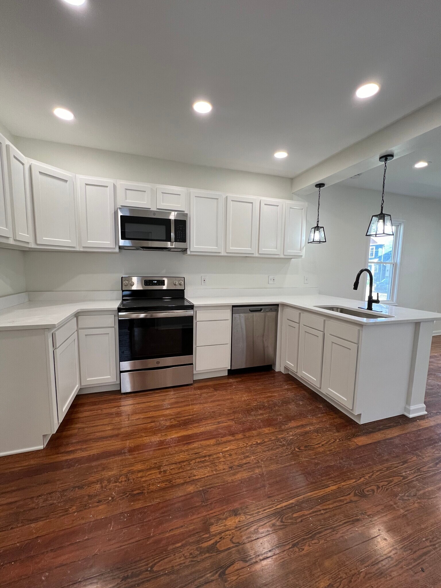 Living Room/Kitchen - 6908 Merwin Ave