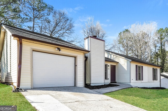 Building Photo - 1070 Salisbury Trail