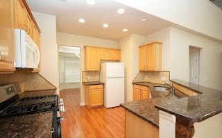 Building Photo - Beautiful Single-family home located in the Provincetowne Charlotte area