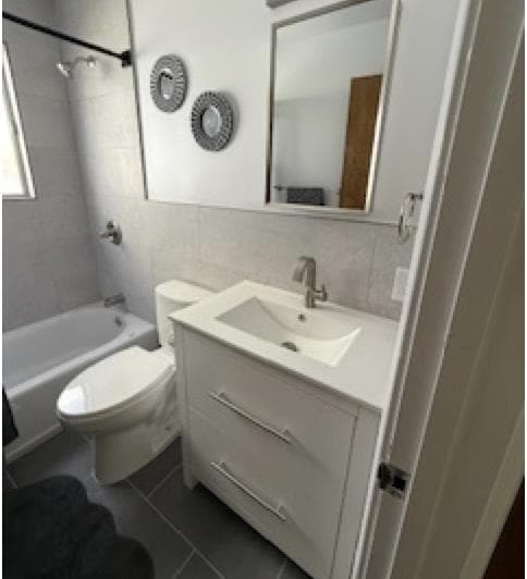 Building Photo - 750 Bacon St