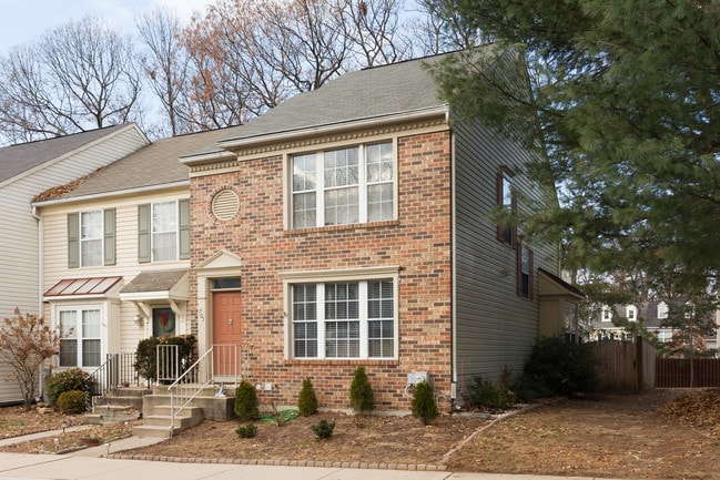 Building Photo - 707 Lions Gate Ln