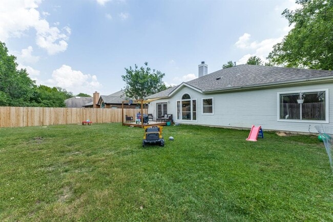 Building Photo - 6614 Bramber Ln