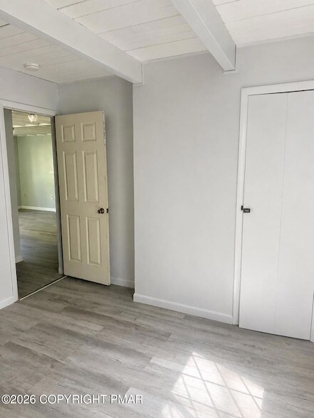 Building Photo - 2111 Spring Dr
