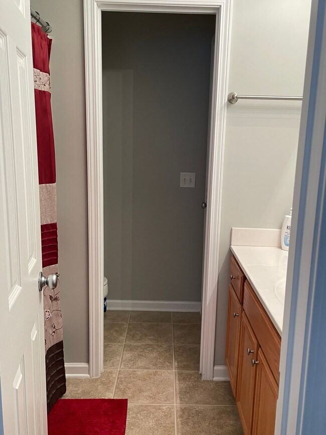 Building Photo - Conveniently Located Townhome in Pooler