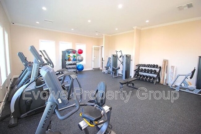 Building Photo - 20 Del Palma Dr