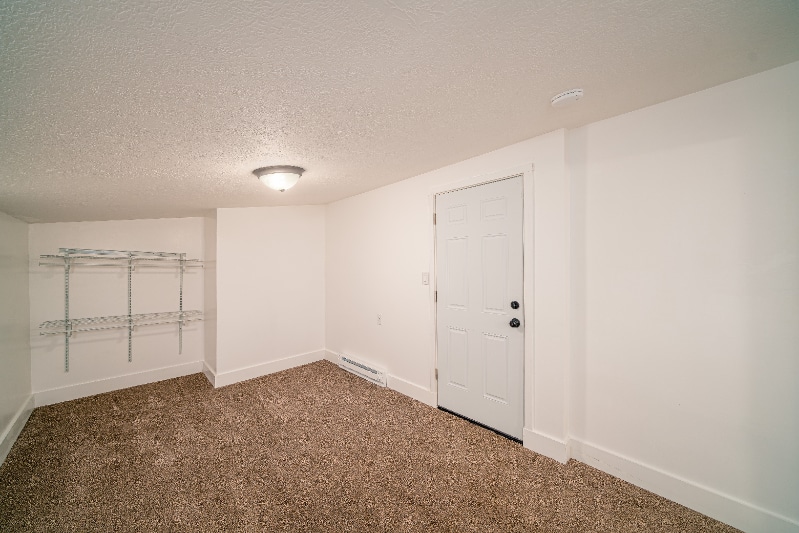 Building Photo - 5615 N 3100 W