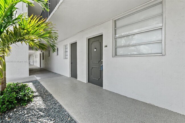 Building Photo - 14185 SW 87th St