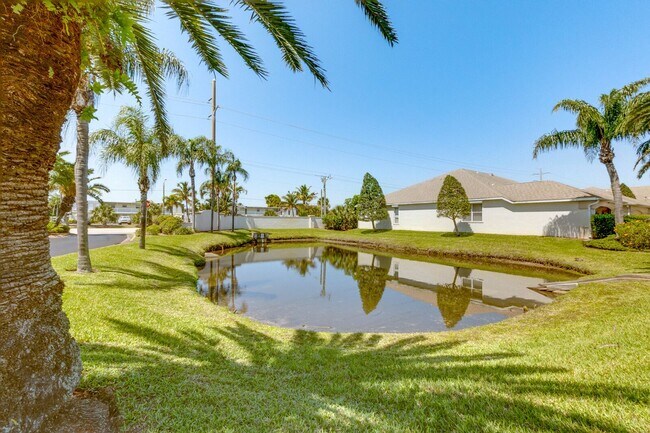 Building Photo - 308 Espana Ct