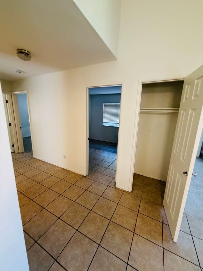 Building Photo - Single-Story Home Near March Air Force Base for Rent