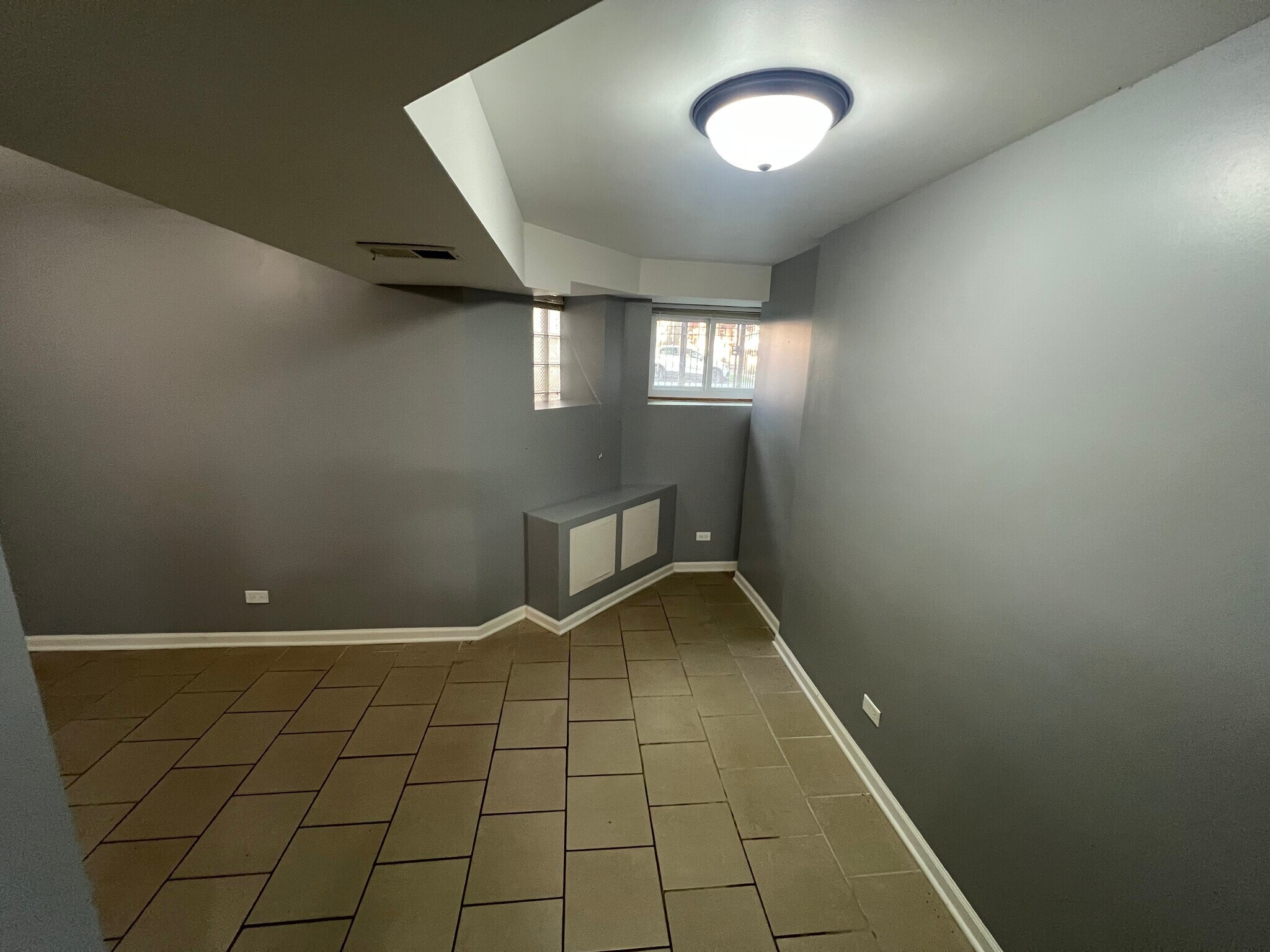 Living/Dinig Room 3 - 932 Waller N Ave