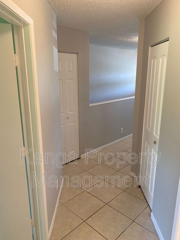 Building Photo - 11429 NW 35th St