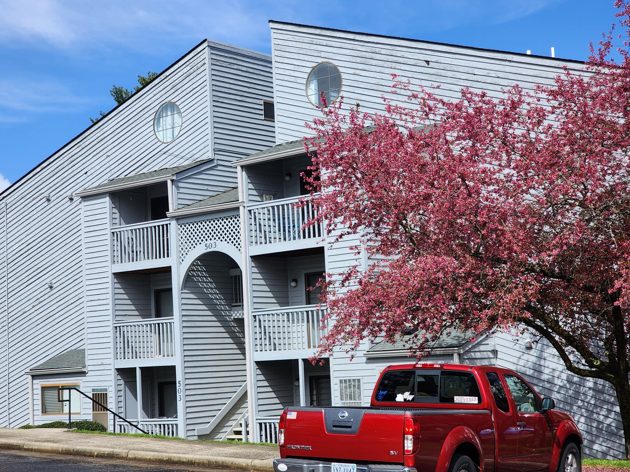 Two Bedroom Blacksburg Condo - 503 Sunridge Dr