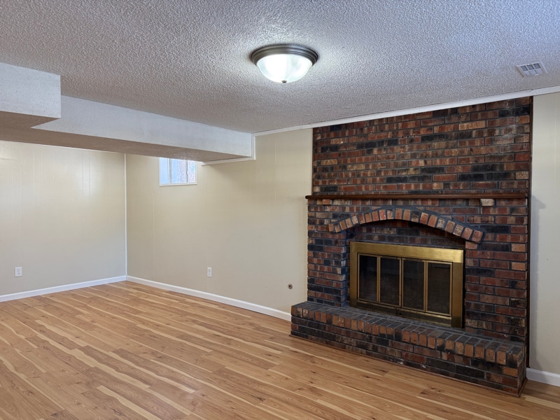 Building Photo - 2916 Iva Dr