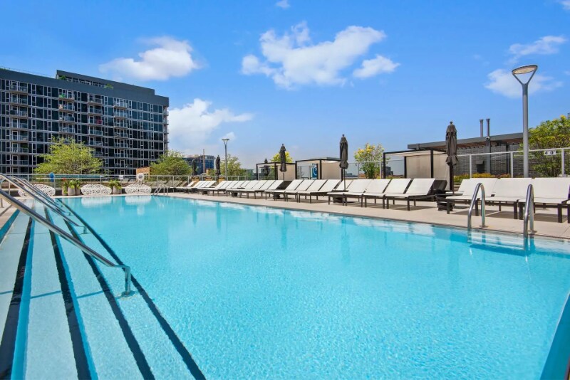 Building Photo - 23 S Halsted St