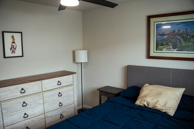 Building Photo - Tobi Lane Twinhome