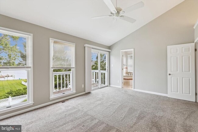 Building Photo - 404 Fairlea Dr
