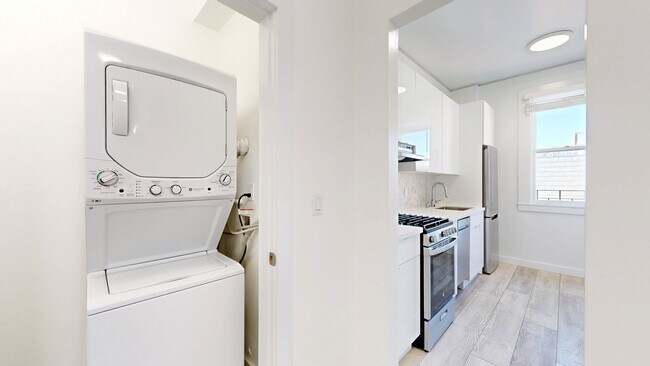 Building Photo - 1408 California St