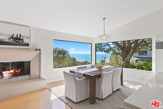 Building Photo - 6801 Seawatch Ln