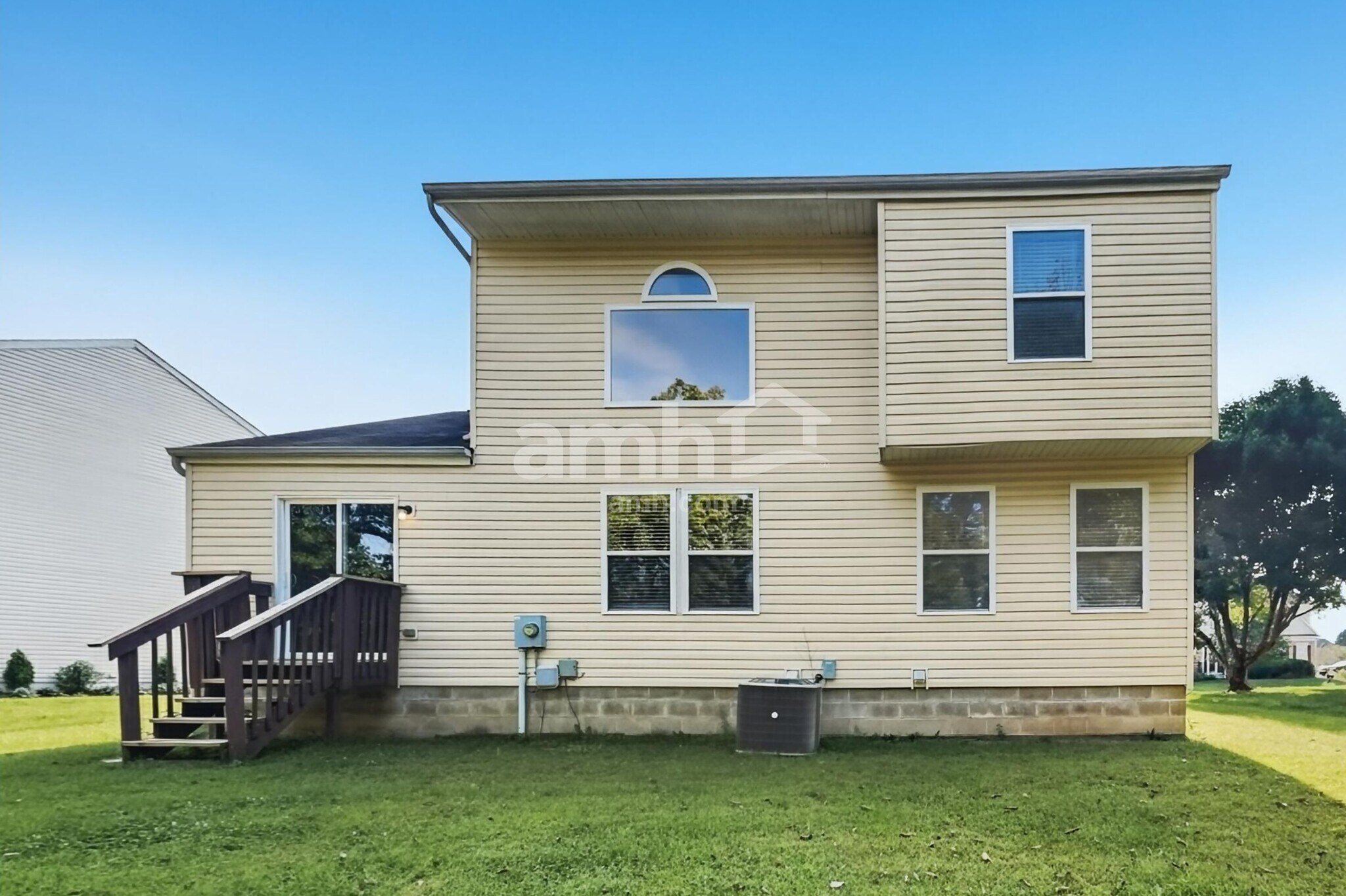 Building Photo - 368 Evergreen Cir