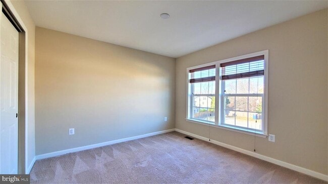 Building Photo - 10607 School St