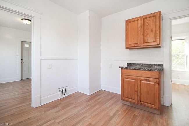 Building Photo - 3992 E 26th St