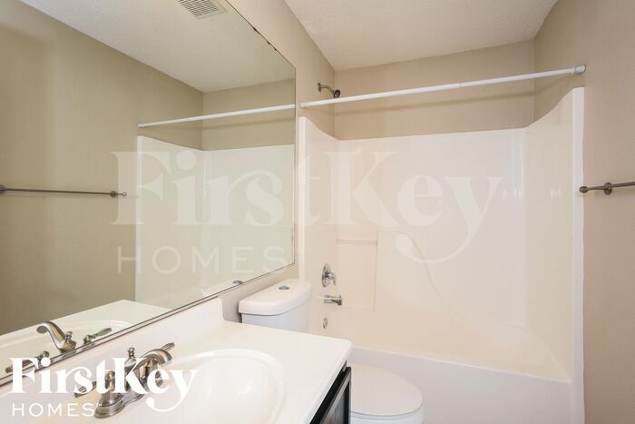 Building Photo - 15466 Dusty Trail