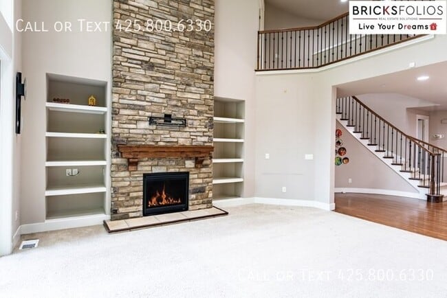 Building Photo - Discover the Perfect Blend of Comfort and ...