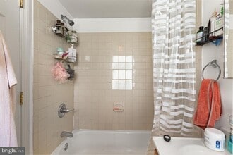 Building Photo - 1608 Swain St