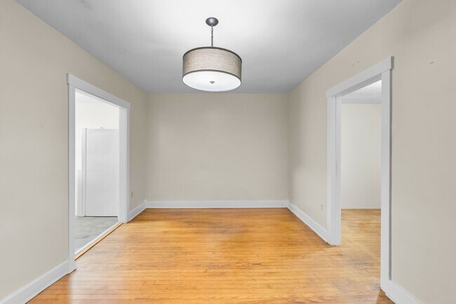 Building Photo - 521 N Ninth St