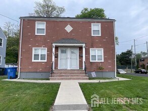 Building Photo - 545 Olive Pl