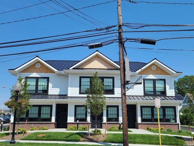 Building Photo - 75 Fire Island Ave