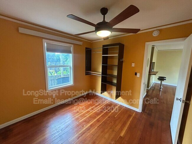 Building Photo - 4725 NE 50th Pl